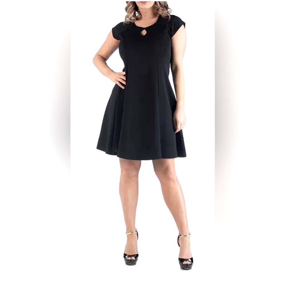 24seven Comfort Apparel size L Keyhole Neck Dress.